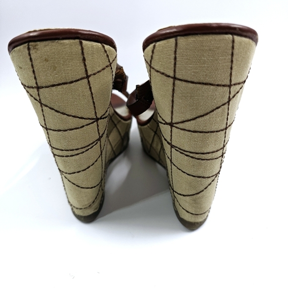 Unlisted Kenneth Cole Women's 10M Brown High Wedge Strappy Platform Sandals - Picture 11 of 12